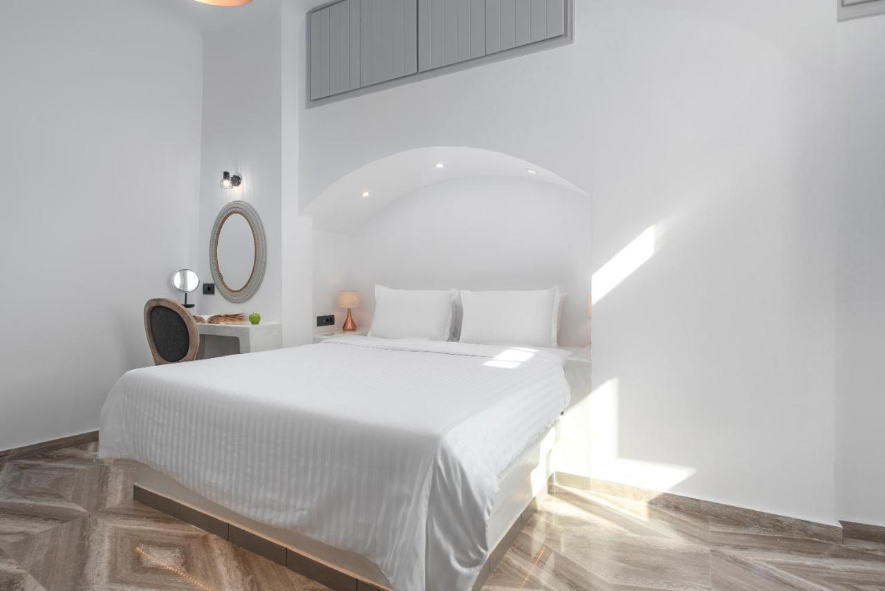 Sole D'Oro Sunset & Caldera View Grand Suite 이아 외부 사진